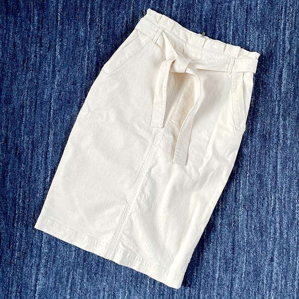 Banana Republic White Denim Skirt with Tie Belt